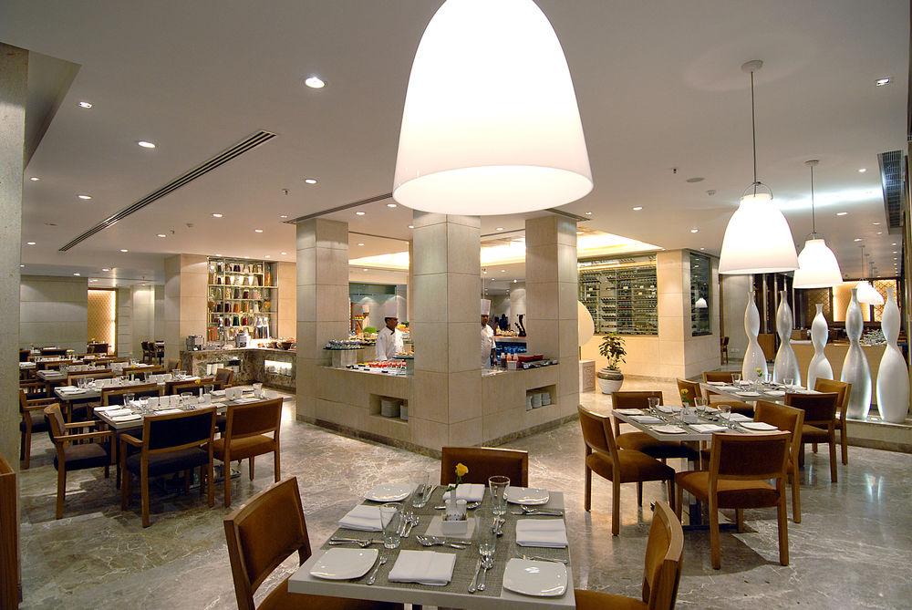 Jaypee Palace Hotel Agra  Bagian luar foto