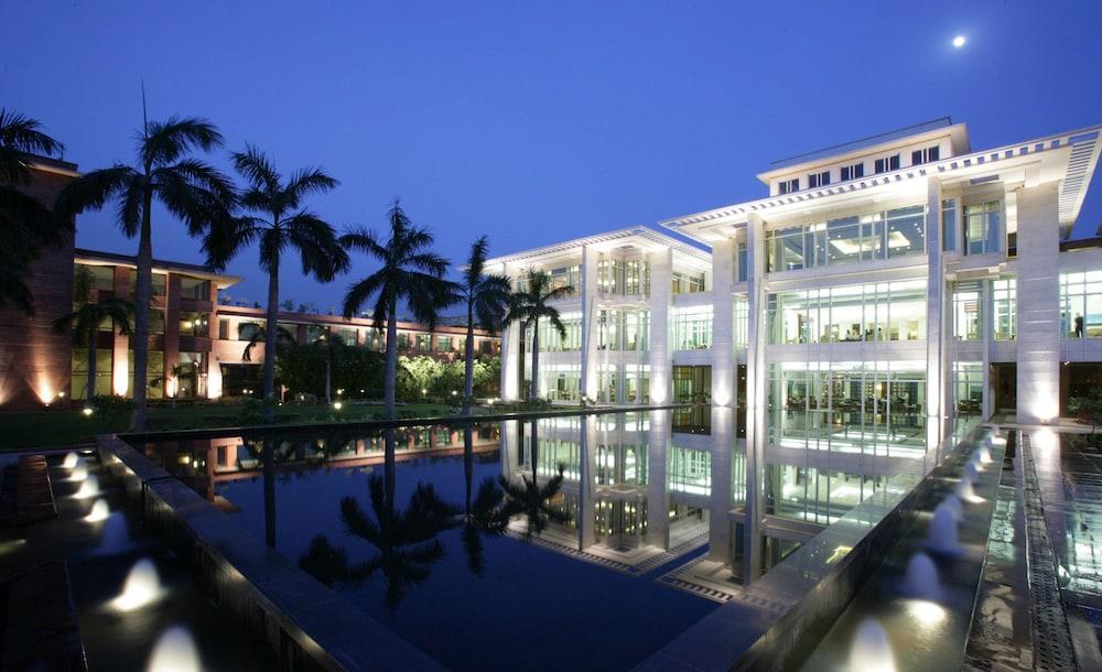 Jaypee Palace Hotel Agra  Bagian luar foto