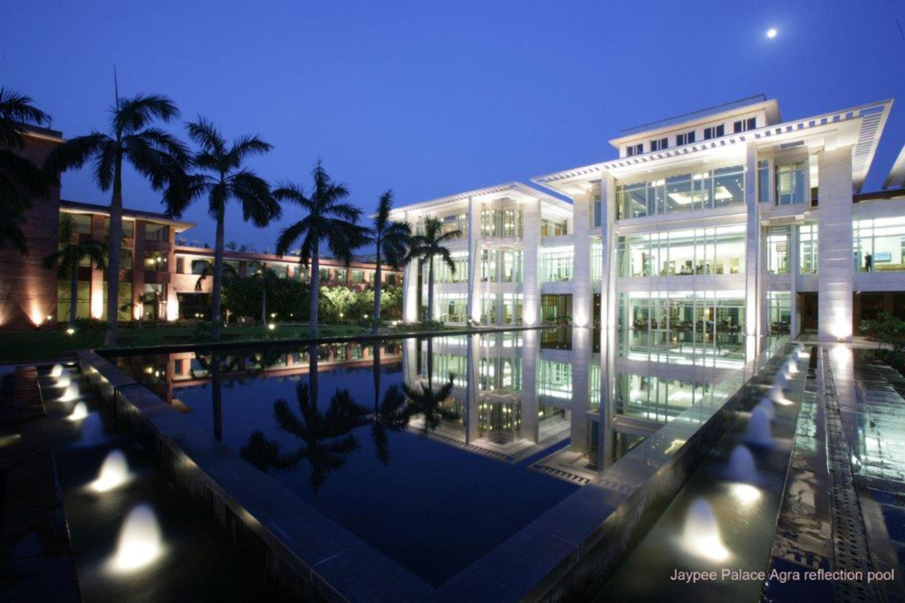 Jaypee Palace Hotel Agra  Bagian luar foto