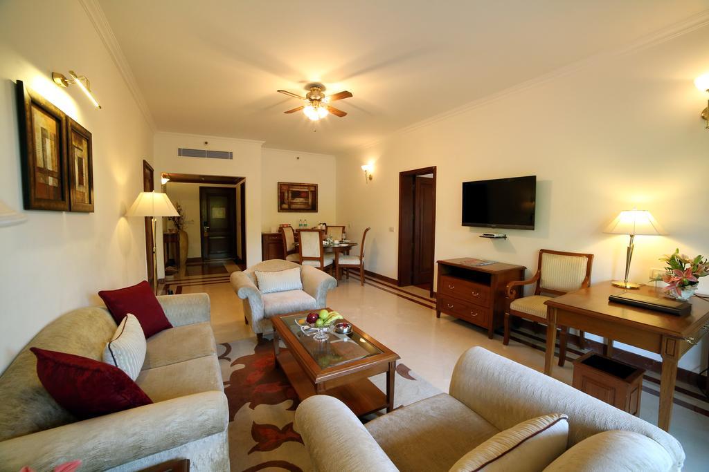 Jaypee Palace Hotel Agra  Bagian luar foto