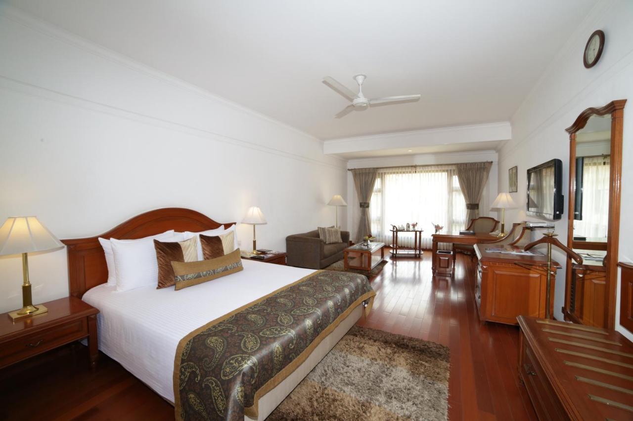 Jaypee Palace Hotel Agra  Bagian luar foto